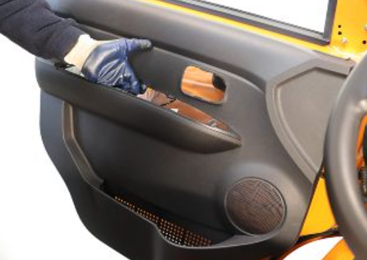 Sostituzione dei Pannelli Porta del Piaggio Porter NP6 - Mondo Porter