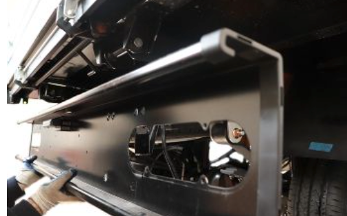 Sostituzione del Paraurti Posteriore del Piaggio Porter NP6 - Mondo Porter