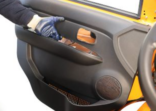 Sostituzione dei Pannelli Porta del Piaggio Porter NP6 - Mondo Porter