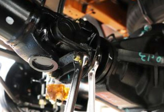 Sostituzione dell'Albero di Trasmissione del Piaggio Porter NP6 - Mondo Porter